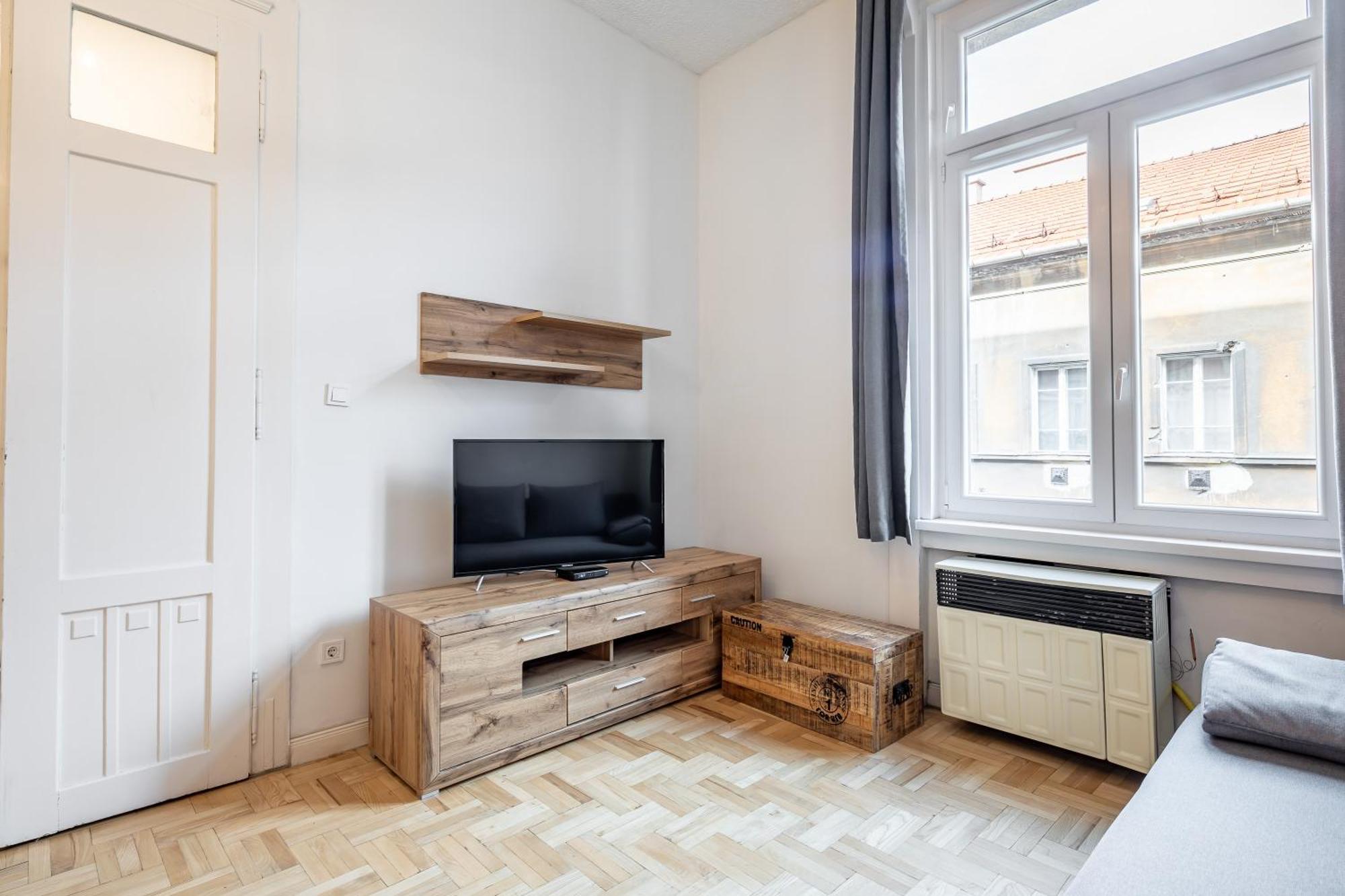 Luxurious Apartments At City Center — Photos 3